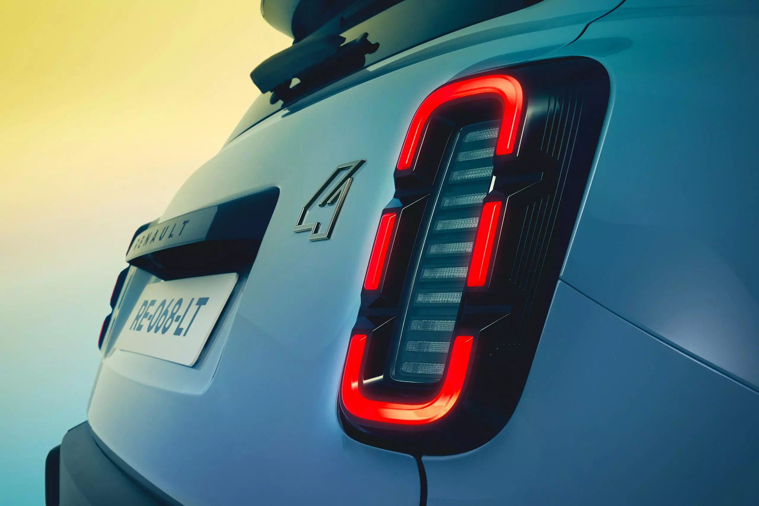 Feux arriere R4 electrique